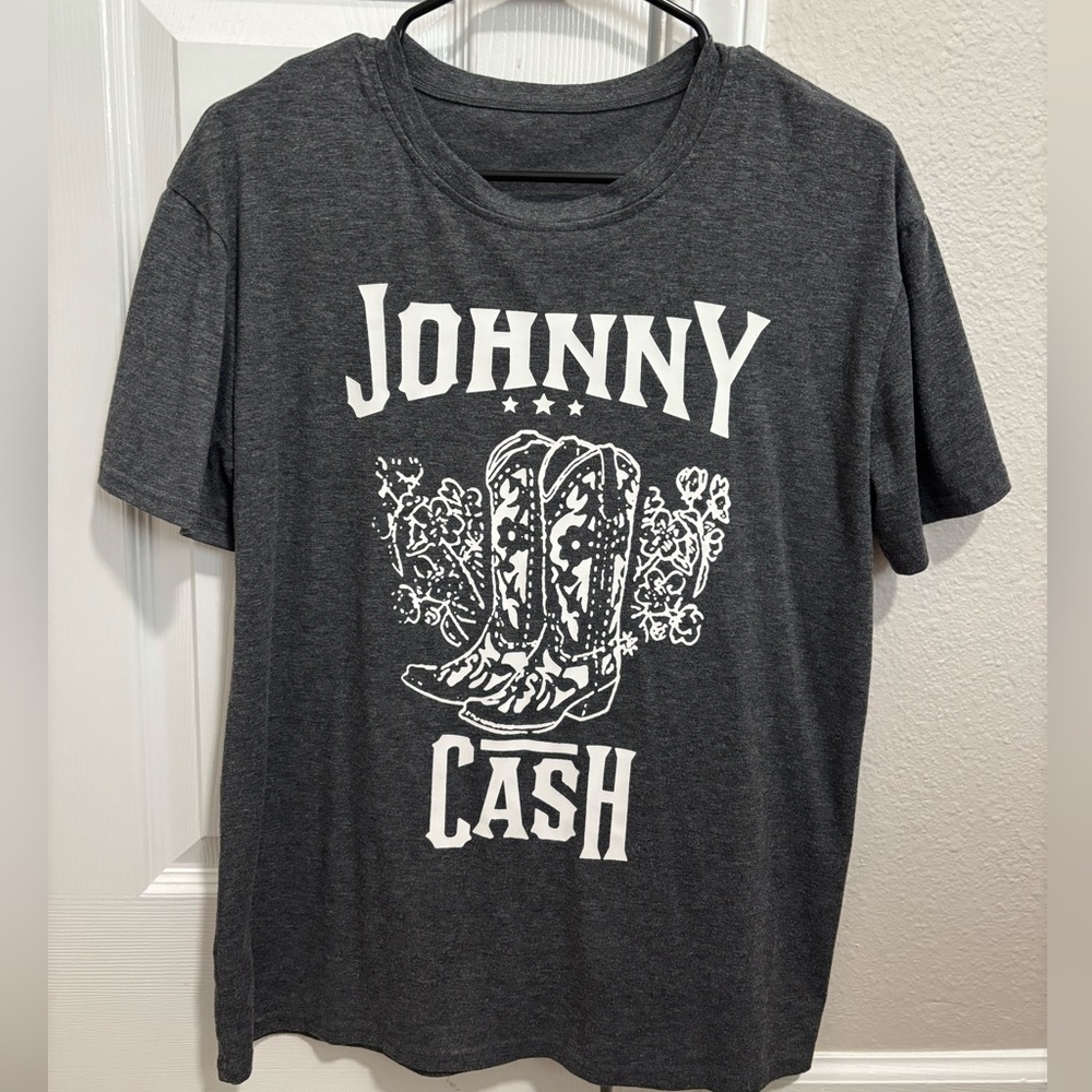 Slightly oversized graphic tee